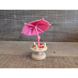 Fisher Price Sweet Streets Dollhouse Beach House Furniture Table Umbrella g56
